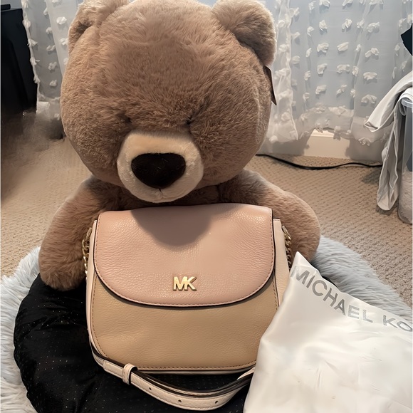 Michael Michael Kors - HALF DOME CROSSBODY - Picture 1 of 8
